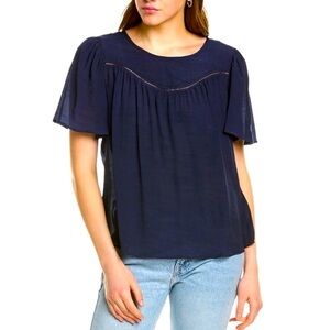 Nanette Lepore Chic Romantic Curbed
Yoke flutter sleeves Boho Flowy feminine top